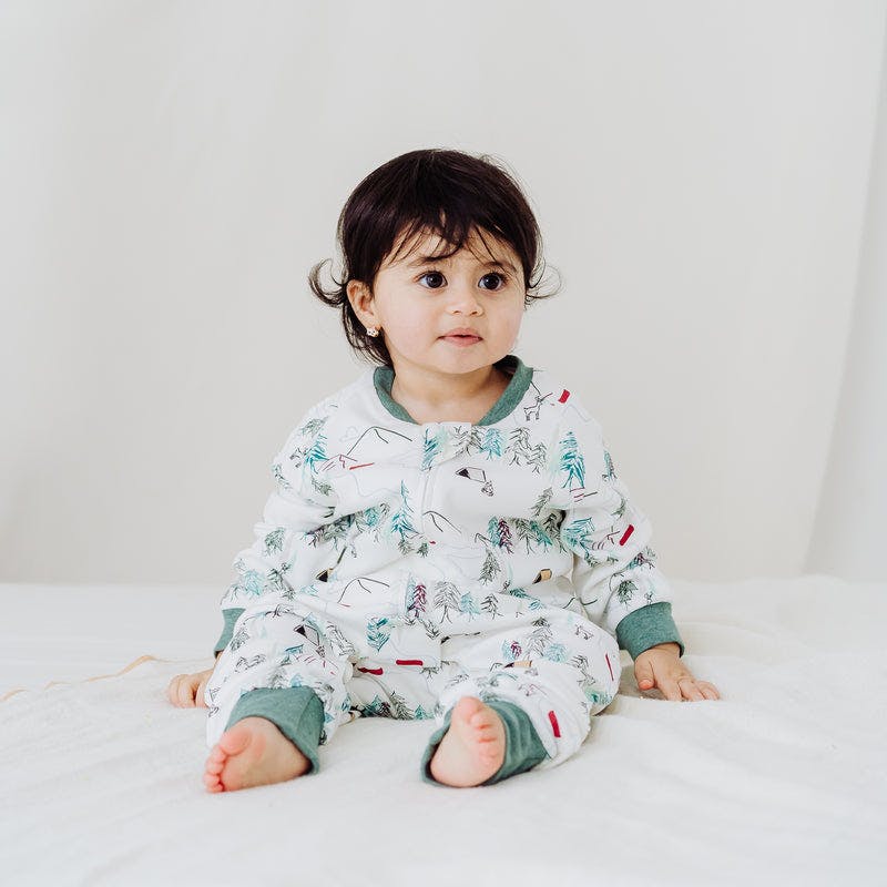 NEST DESIGNS AVOCADO BAMBOO LONG SLEEVE FOOTED SLEEP BAG 1.0 TOG-HAPPY TRAILS