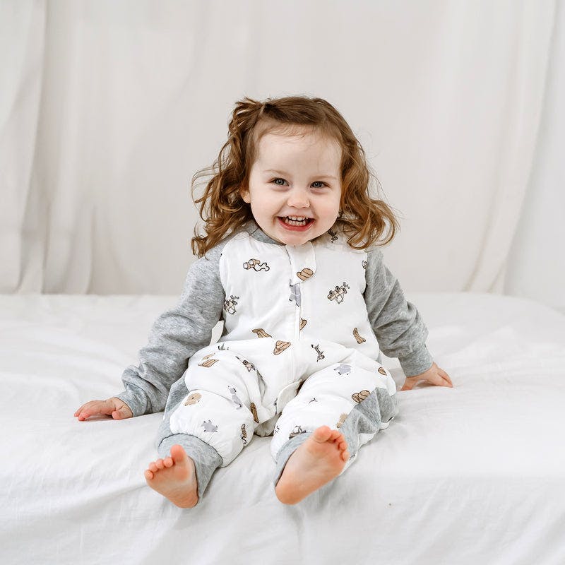 NEST DESIGNS RAGLAN BAMBOO LONG SLEEVE FOOTED SLEEP BAG 2.5 TOG - SAFAWHEE - baby enRoute
