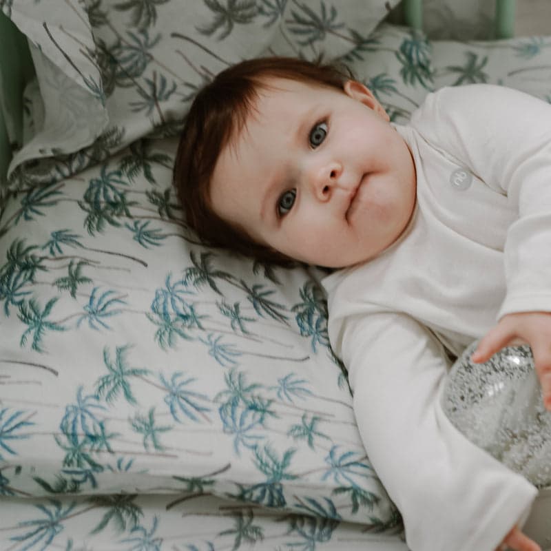 NEST DESIGNS FOAM PILLOW WITH BAMBOO JERSEY PILLOWCASE -COCO BEACH - baby enRoute