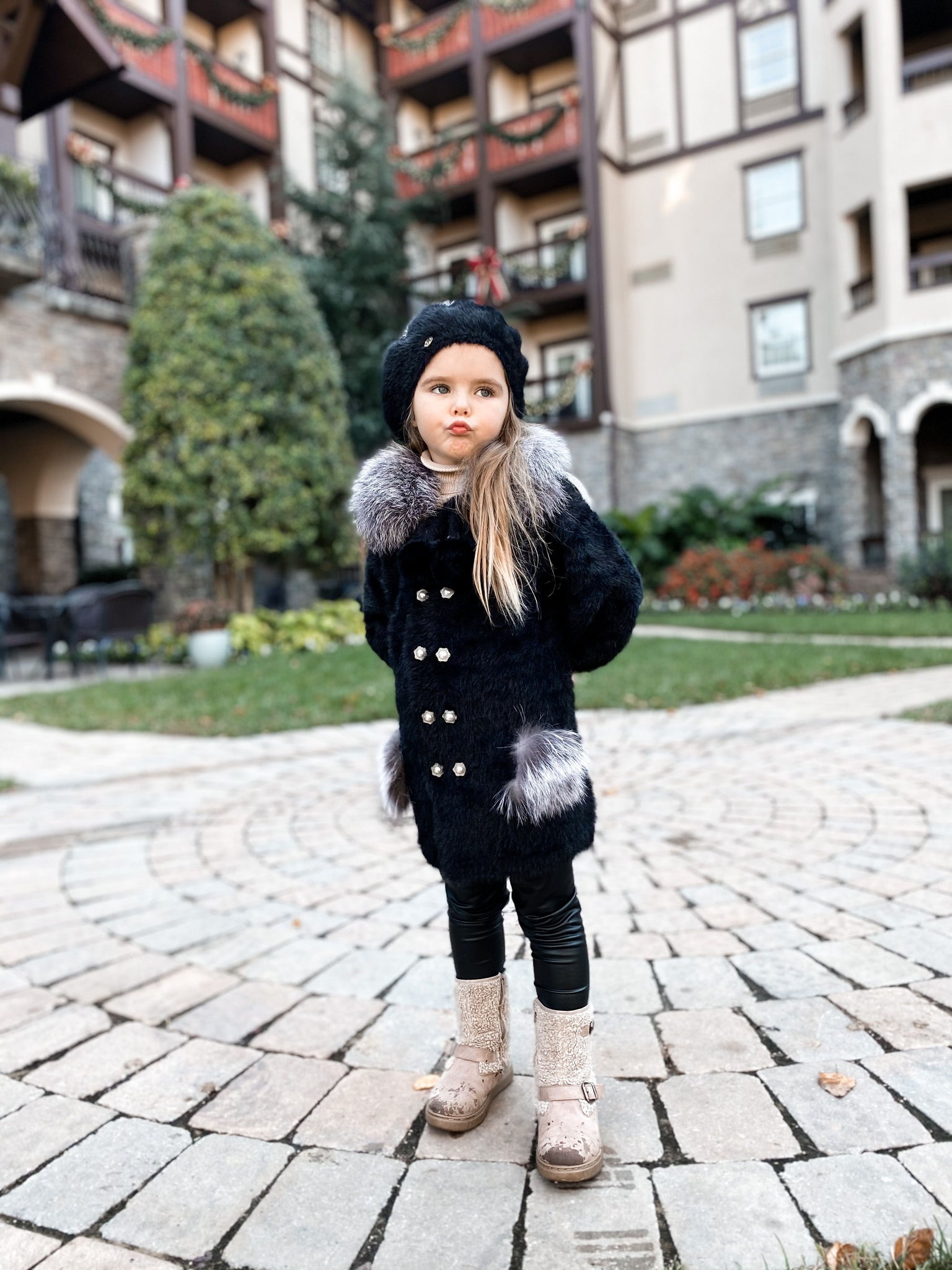 PETITE MAISON KIDS MILANA NOIR SWEATER COAT