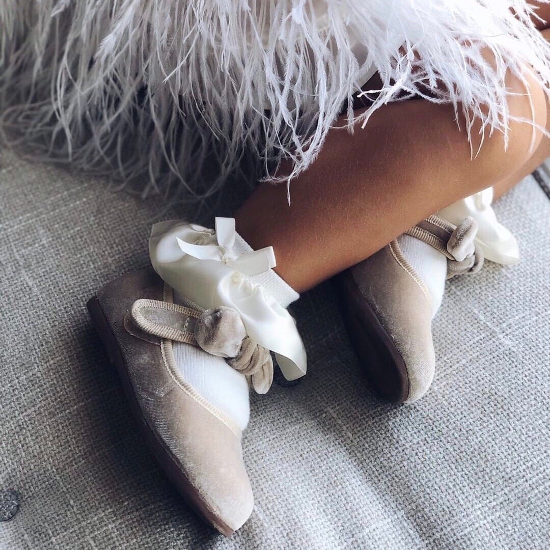 PETITE MAISON KIDS SATIN FRILLY SOCKS IVORY