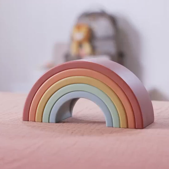 Itzy Ritzy Ritzy Rainbow Stacking Toy