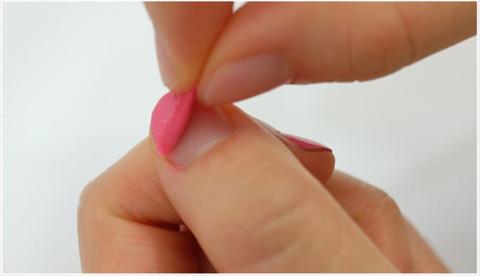 PUTTISU PANGPANG NAIL POLISH BLING (B01) - TWINKLE PINK