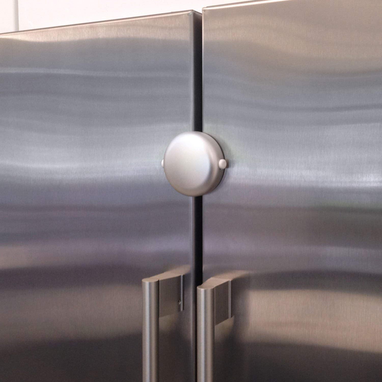 QDOS ADHESIVE FRIDGE/FREEZER LOCK - CHROME