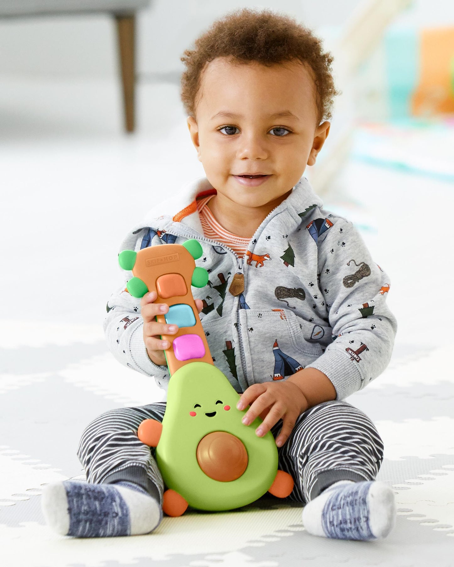 SKIPHOP FARMSTAND ROCK A MOLE GUITAR - baby enRoute