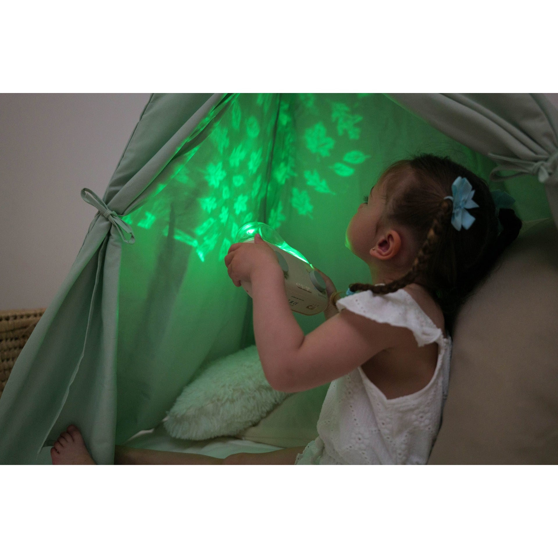 CLOUD B CLOUD BOX SOOTHING STORY TELLER WITH PROJECTIONS