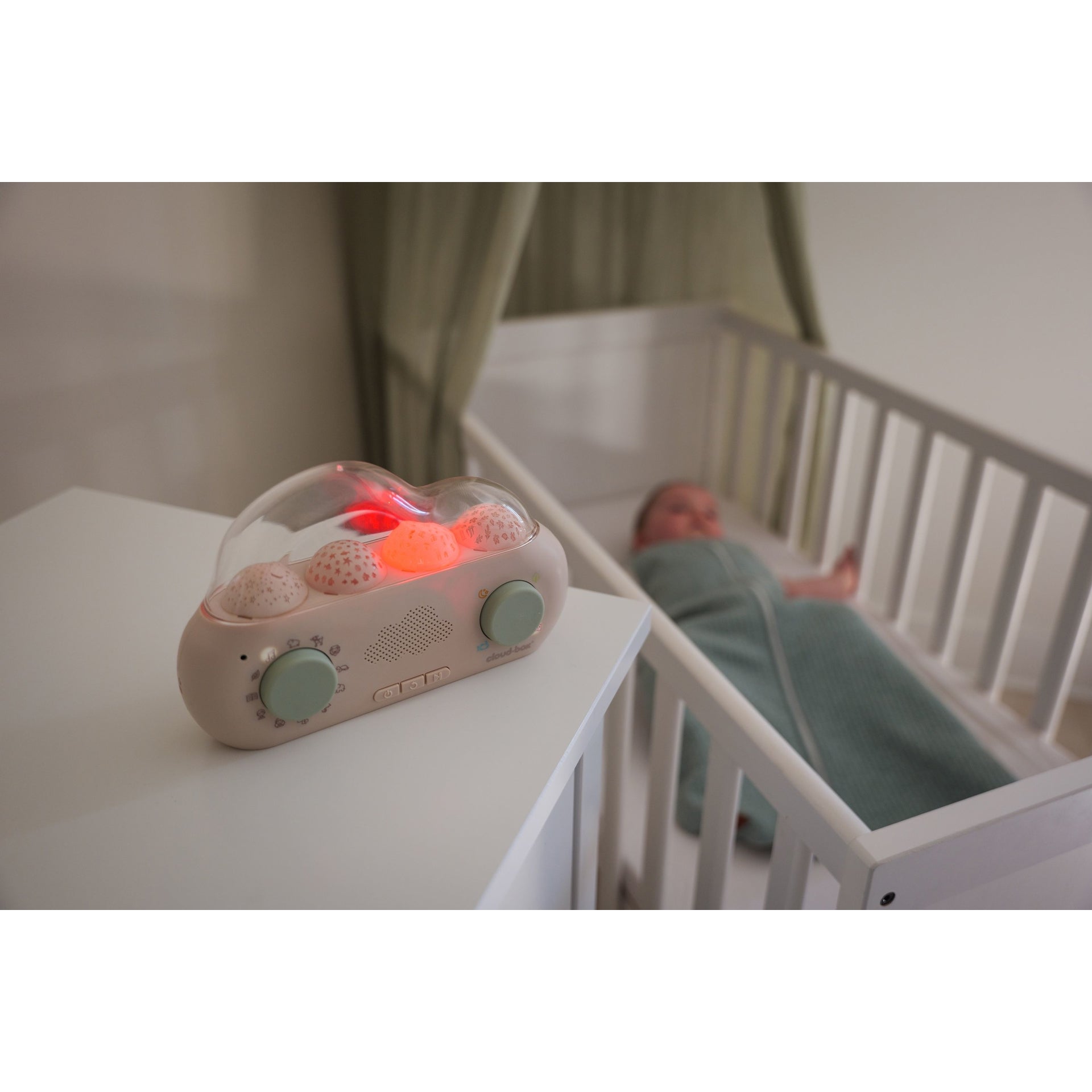 CLOUD B CLOUD BOX SOOTHING STORY TELLER WITH PROJECTIONS